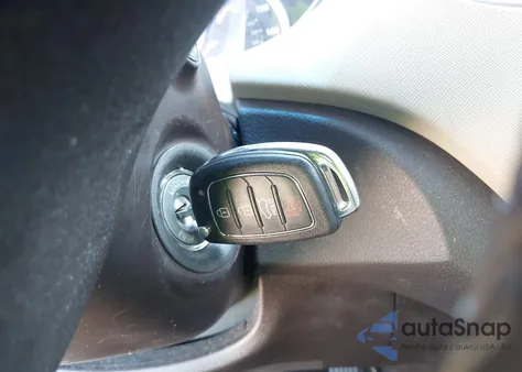 2014 Hyundai Santa Fe Sport 2.4L from USA, damaged, VIN 5XYZU3LB3EG171871